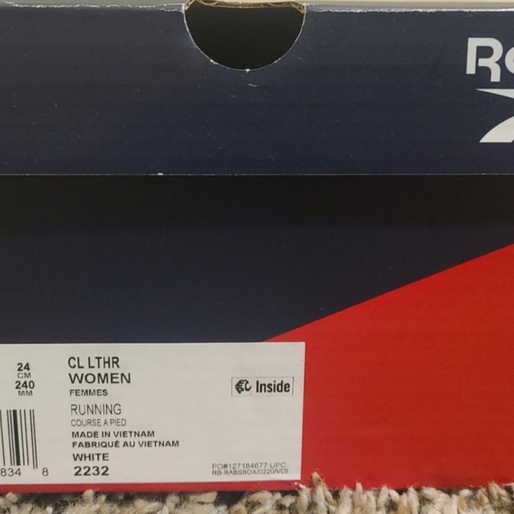 Reebok - Picture 5 of 5